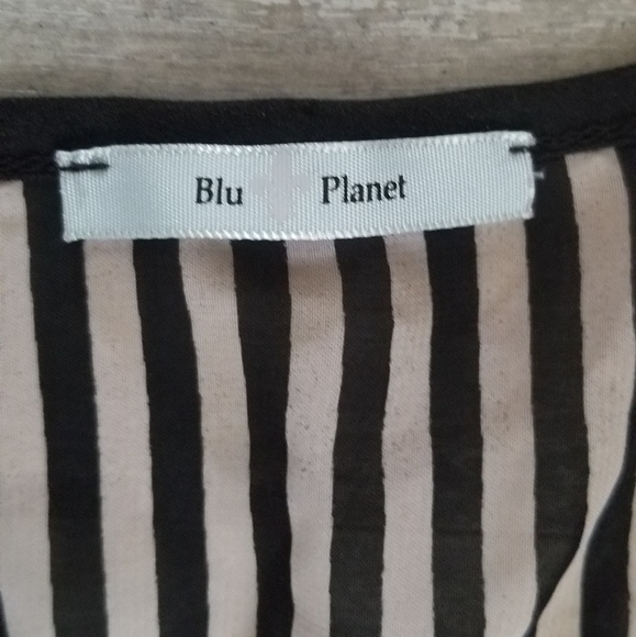 Blu Planet - B&W Striped Blouse Tank w/ Embellish - Picture 4 of 6